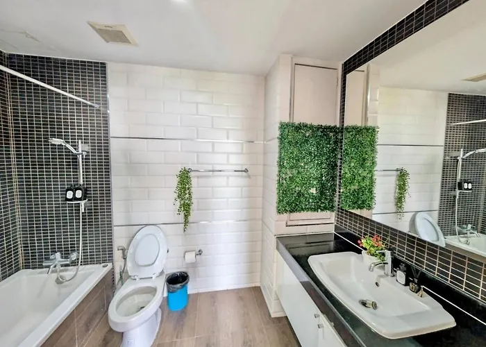 Center Nana 4-guest 100m Nana Bts Apartment Bangkok